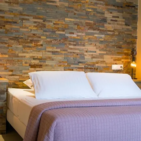 Bed & Breakfast Sur Les Hauteurs Du Luberon-chez Lisett Caseneuve