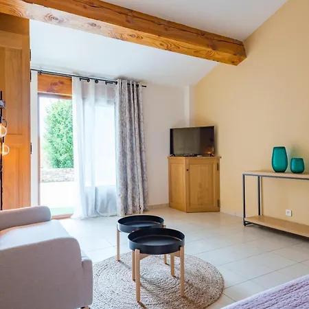 Bed & Breakfast Sur Les Hauteurs Du Luberon-chez Lisett 3*